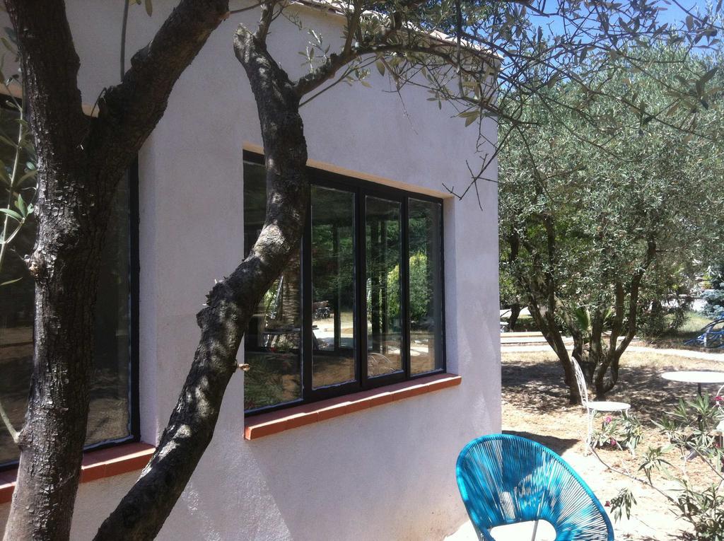 Du Cote De Chez Soi Hotel La Ciotat Bilik gambar