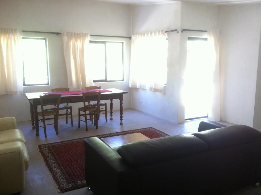 Du Cote De Chez Soi Hotel La Ciotat Bilik gambar