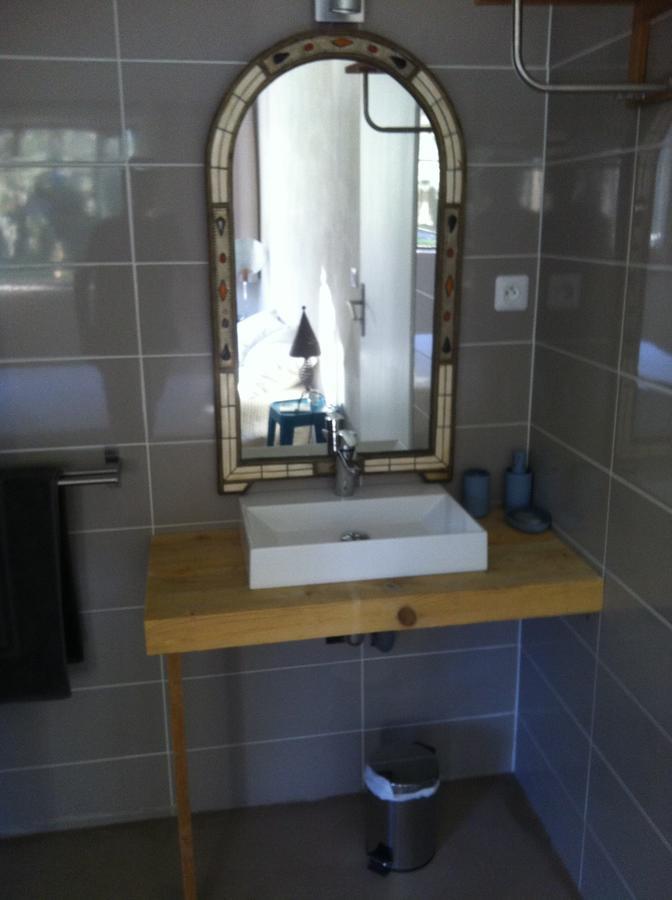 Du Cote De Chez Soi Hotel La Ciotat Bilik gambar